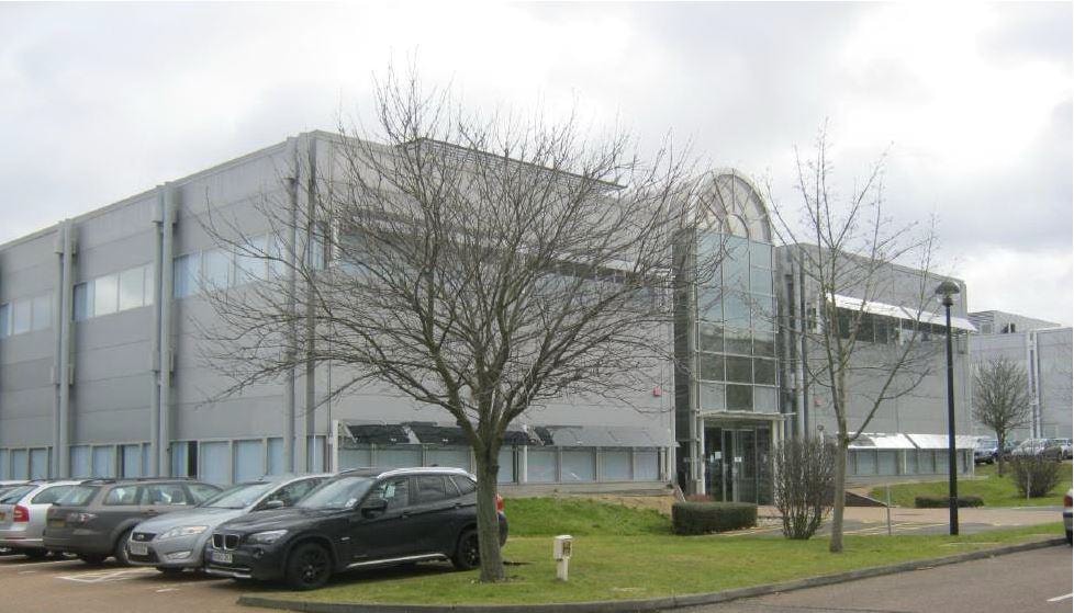 Cookham Rd, Bracknell for sale - Primary Photo - Image 1 of 1