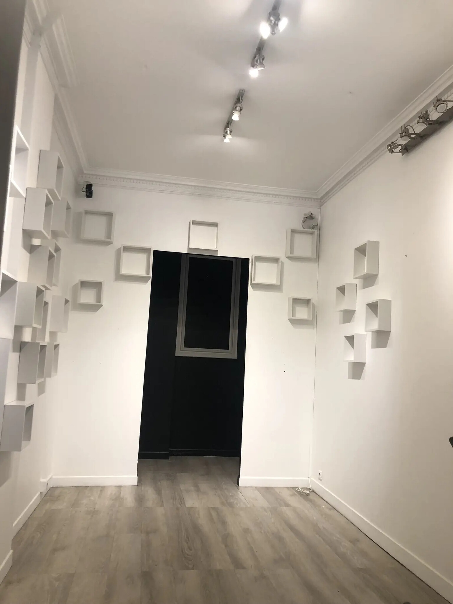 Build-to-Rent in Paris for sale Interior Photo- Image 1 of 3