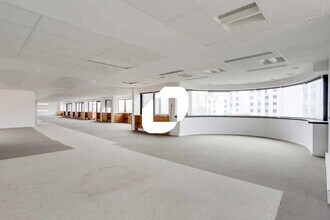 23 Rue Raspail, Ivry-sur-Seine to rent Building Photo- Image 1 of 10