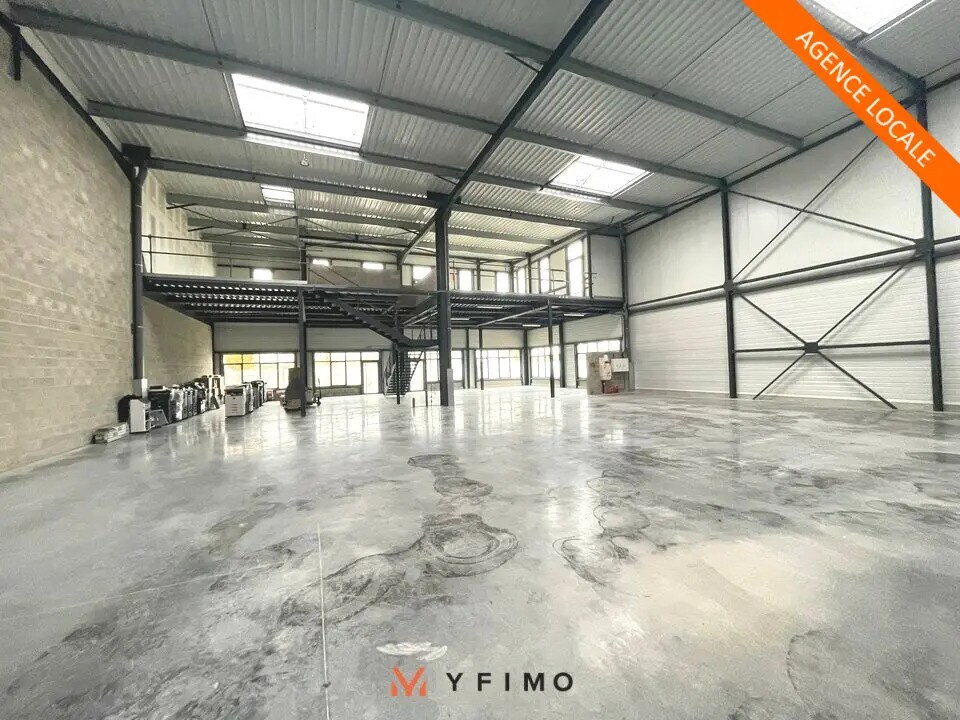 Vente Local d'activités 350 m² - Photo 1