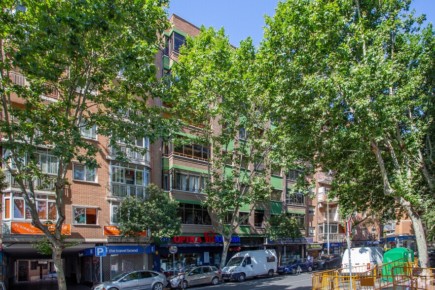 Calle Torrelaguna, 9, Alcalá de Henares, Madrid to rent - Primary Photo - Image 1 of 3