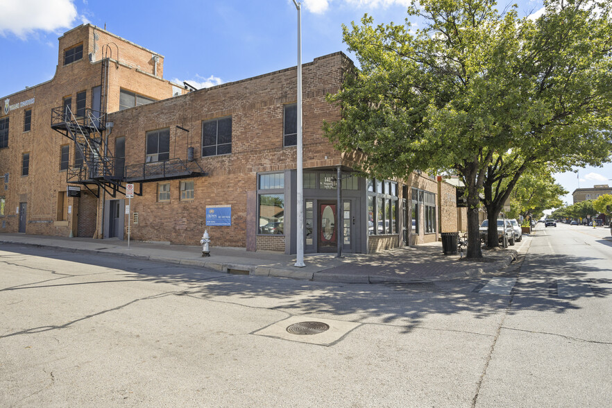 1412 W Magnolia Ave, Fort Worth, TX for rent - Building Photo - Image 1 of 9