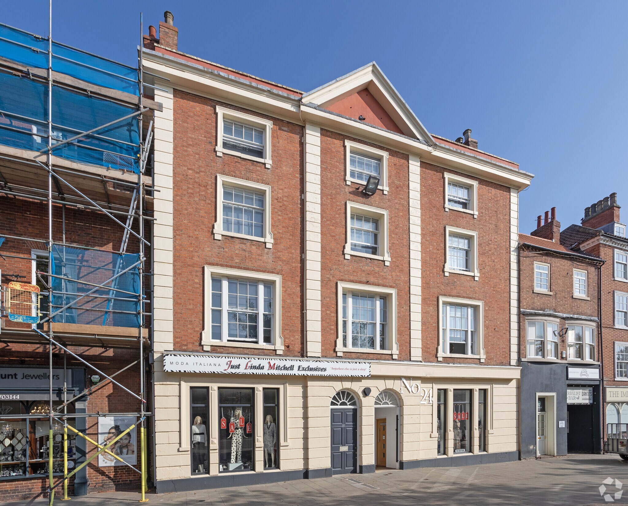 23-24 The Square, Retford for sale Building Photo- Image 1 of 1