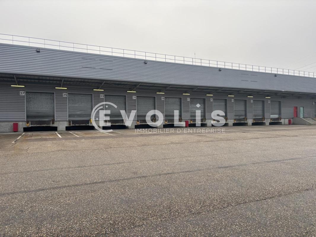 5 Boulevard Vos, Mions to rent Building Photo- Image 1 of 30