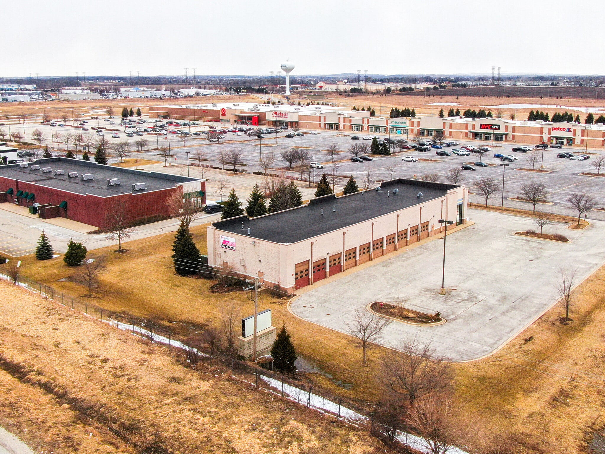 1750 Towne Center Dr, North Aurora, IL for sale Building Photo- Image 1 of 1