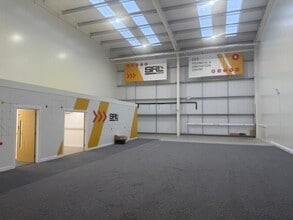 Technology Dr, Beeston to rent Interior Photo- Image 1 of 4