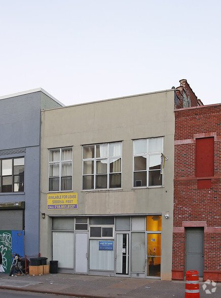 190 4th Ave, Brooklyn, NY for rent - Building Photo - Image 3 of 10