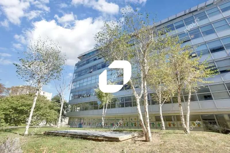 140 Avenue Jean Lolive, Pantin to rent - Building Photo - Image 2 of 53