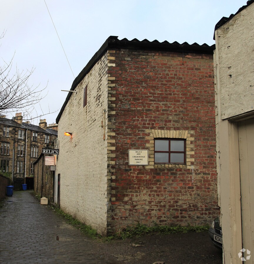 3763 Ruthven Ln, Glasgow G12 9BG UK