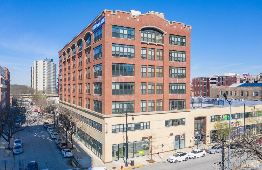 2014-2036 S Michigan Ave, Chicago, IL for rent - Primary Photo - Image 1 of 24