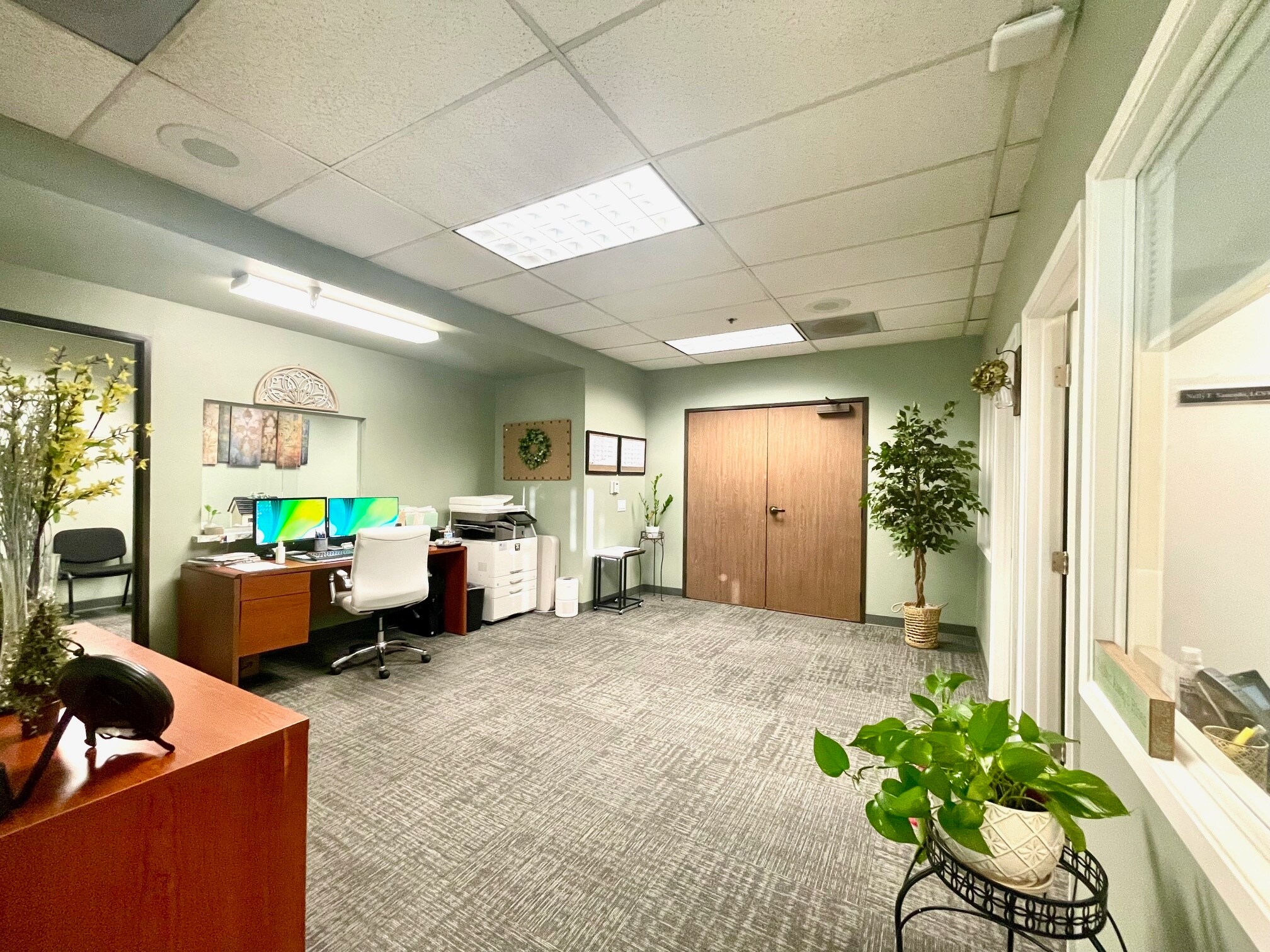 10737 Laurel St, Rancho Cucamonga, CA to rent Interior Photo- Image 1 of 15