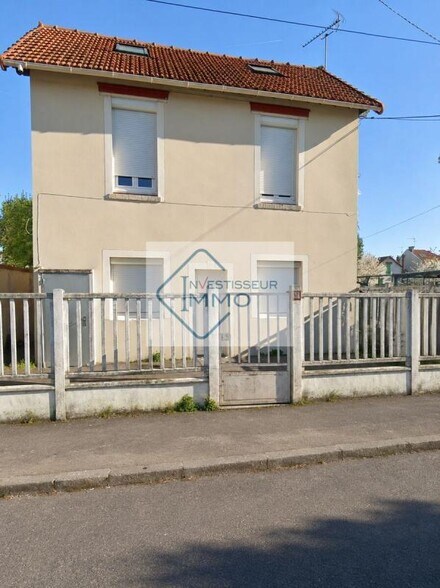Light Industrial in Villeneuve Saint Georges for sale - Building Photo - Image 3 of 5