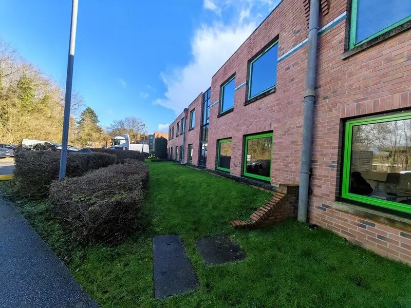 Rue De La Maison Rouge, Lognes for sale Building Photo- Image 1 of 23