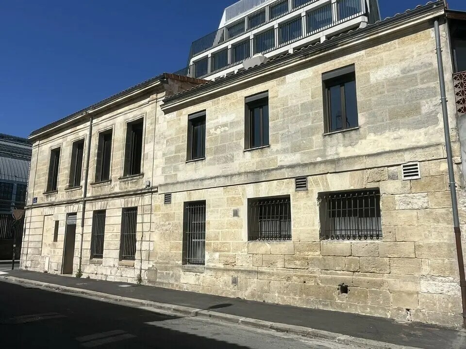 Retail in Bordeaux for sale Building Photo- Image 1 of 7