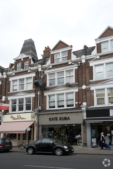 71 Muswell Hill Broa, London for sale - Primary Photo - Image 1 of 2