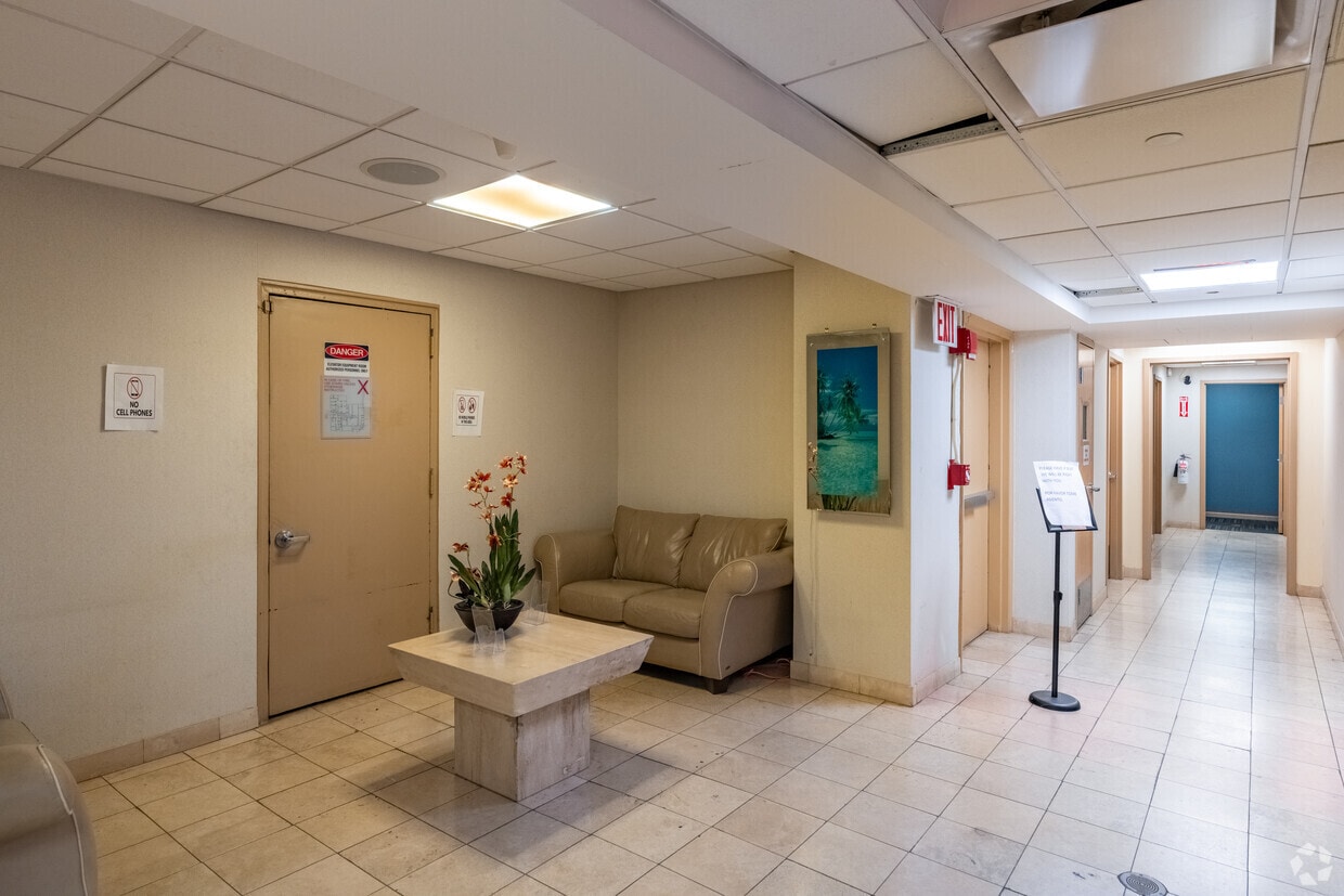 145 E 32nd St, New York, NY to rent Interior Photo- Image 1 of 3