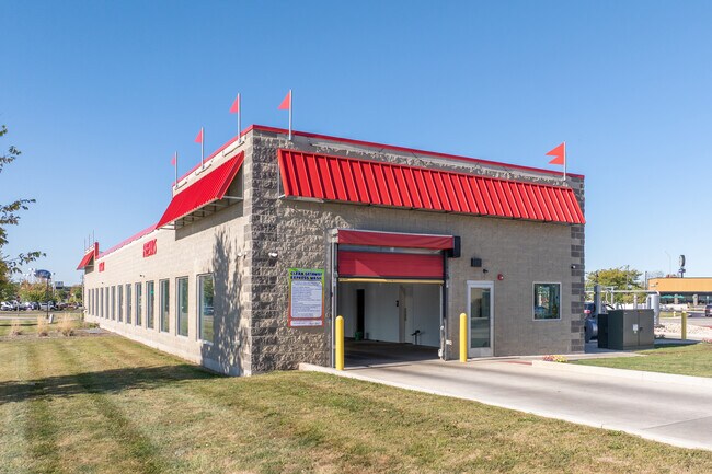 More details for 2950 Fairfield Ln, Ottawa, IL - Specialist for Sale