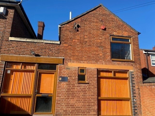 28A Rosamond Rd, Bedford to rent Building Photo- Image 1 of 9