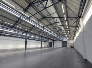 Hartlebury Trading Estate, Hartlebury to rent Interior Photo- Image 2 of 2