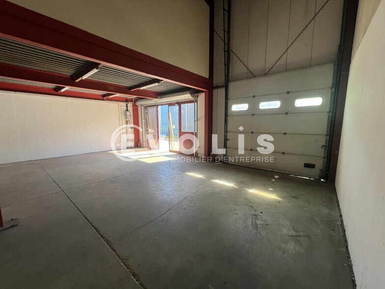 477 Rue Marcel Paul, Champigny-sur-Marne to rent - Interior Photo - Image 3 of 14
