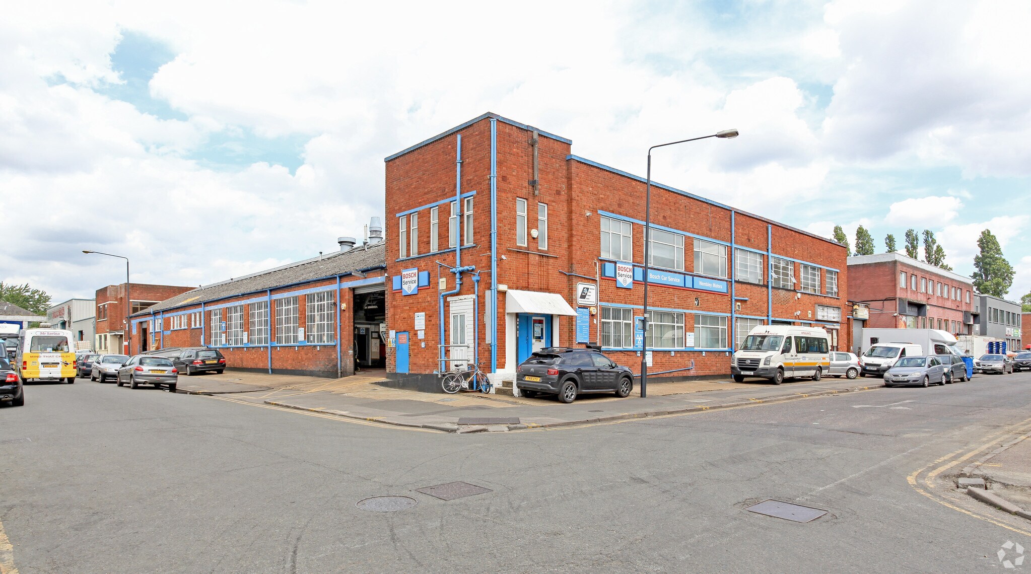 260 Abbeydale Rd, Wembley to rent Primary Photo- Image 1 of 4