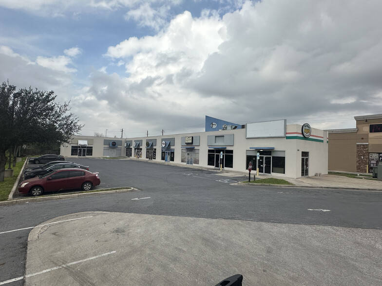 1328 S Jackson Rd, McAllen, TX for rent - Building Photo - Image 1 of 5