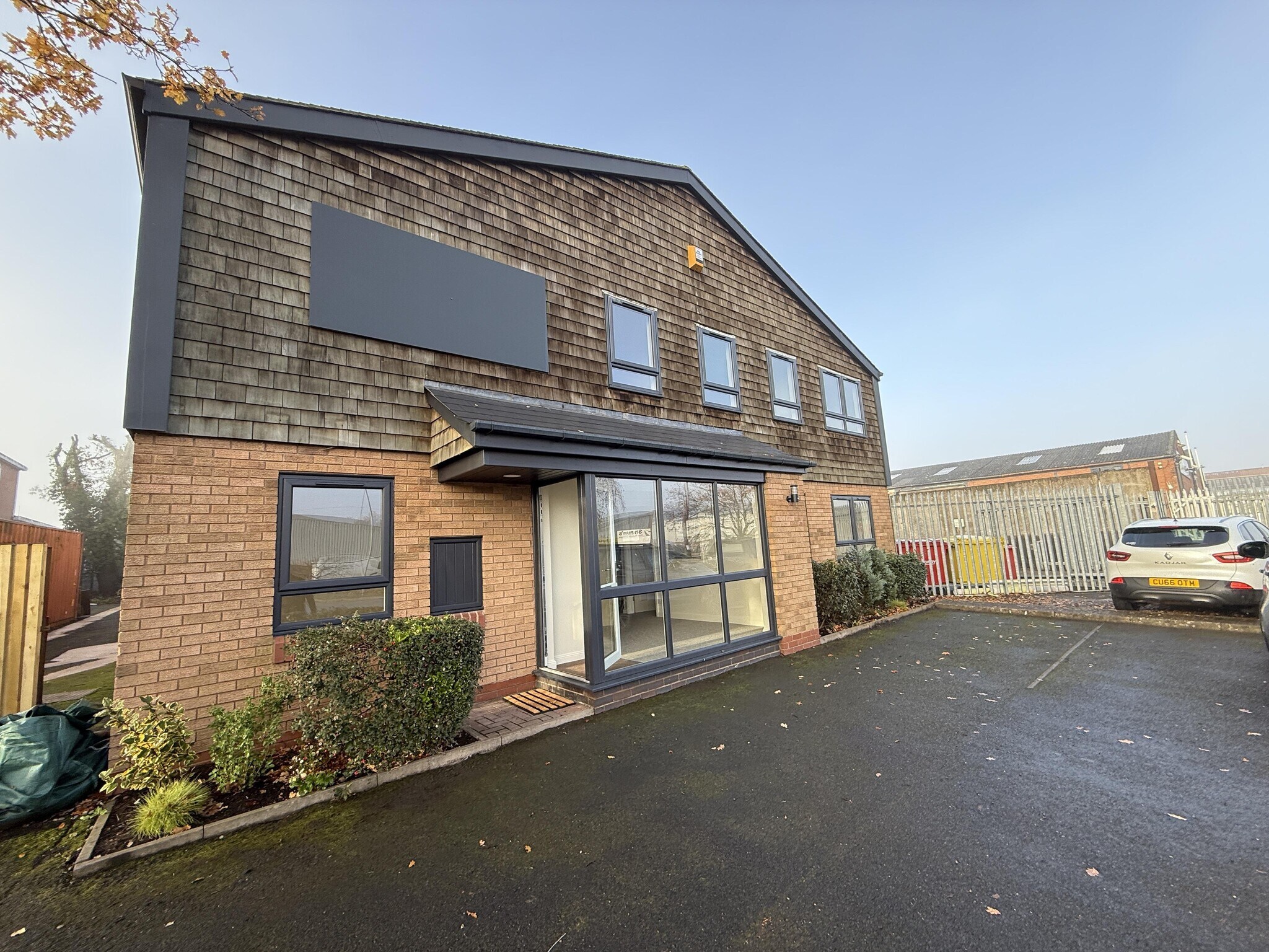 9 The Park Spring Ln S, Malvern to rent Building Photo- Image 1 of 10