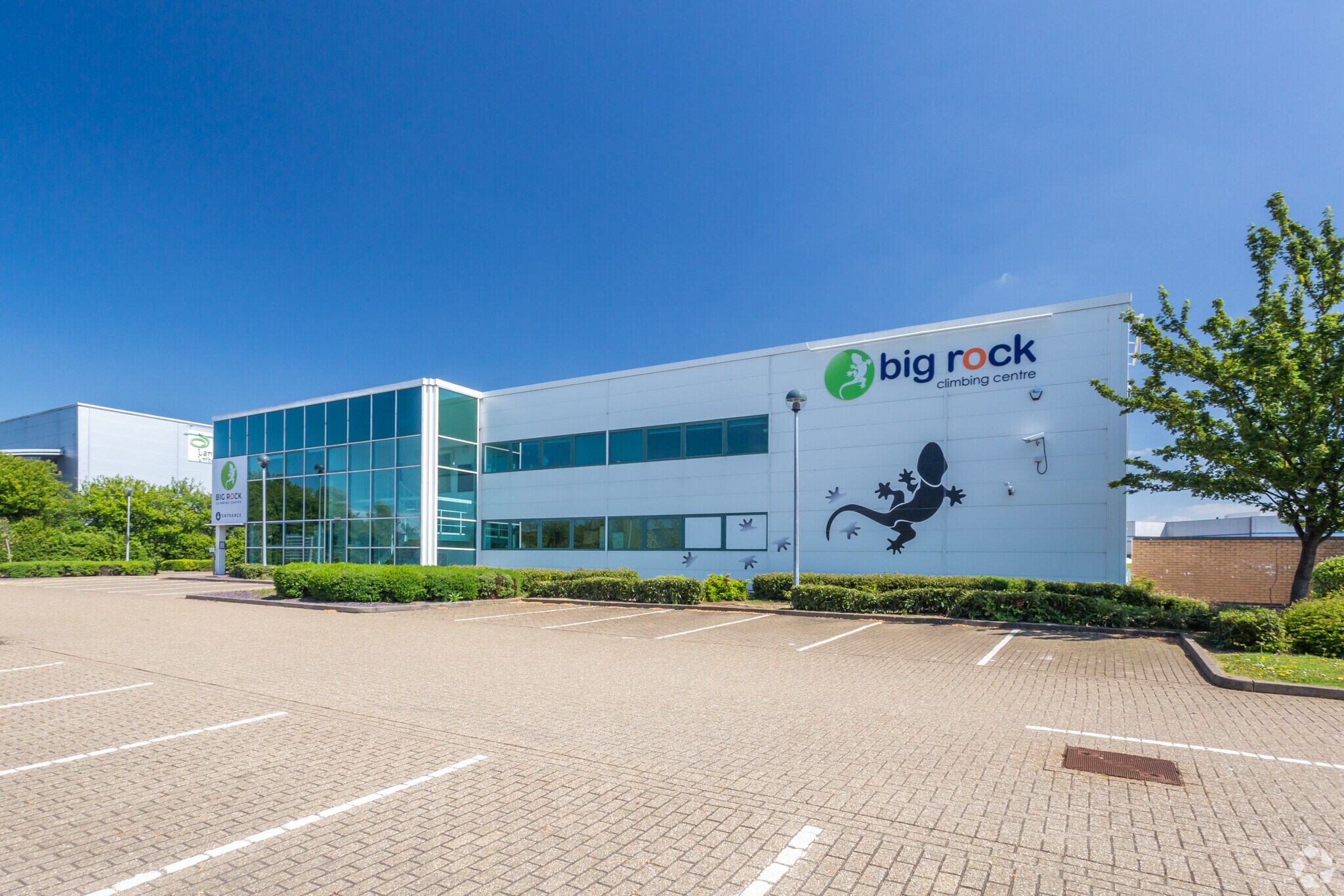 4 Newmarket Ct, Milton Keynes for sale Primary Photo- Image 1 of 1