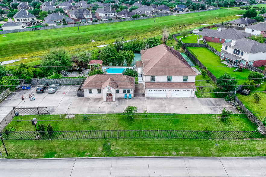 11010 Burney Rd, Sugar Land, TX for sale - Aerial - Image 1 of 1