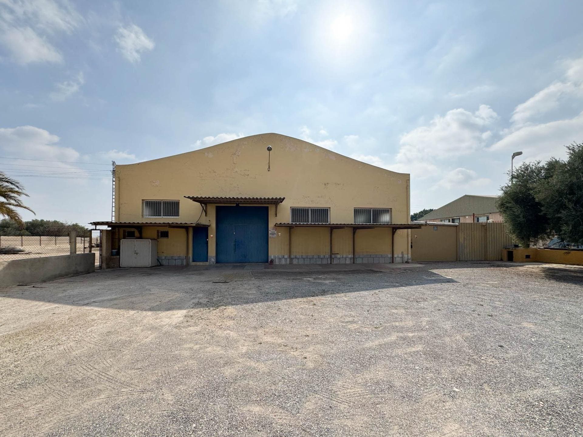 Industrial in Elche, Alicante for sale Building Photo- Image 1 of 33