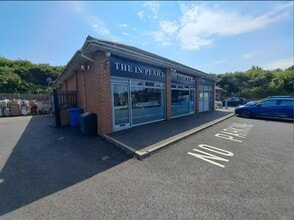 Mulberry Tree Hl, Droitwich to rent Building Photo- Image 1 of 4