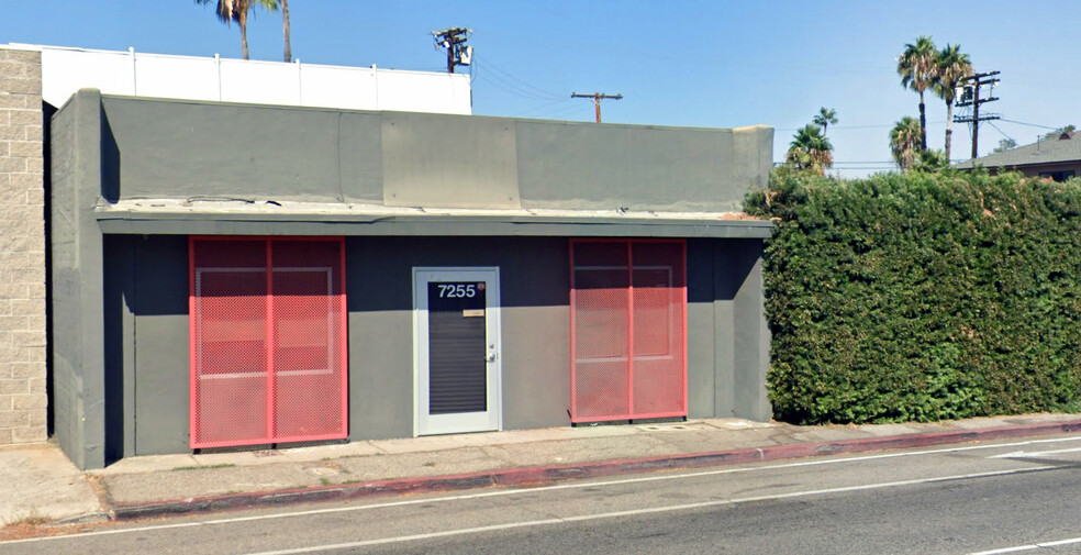 7255 Woodley Ave, Van Nuys, CA for rent - Building Photo - Image 1 of 6