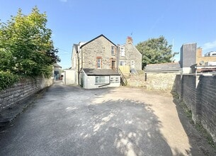 3A Hickman Rd, Penarth to rent Building Photo- Image 1 of 3
