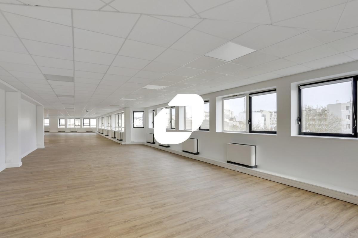 Office in Issy-les-Moulineaux to rent Building Photo- Image 1 of 17