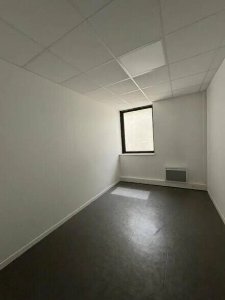 Office in Dijon to rent - Interior Photo - Image 3 of 6