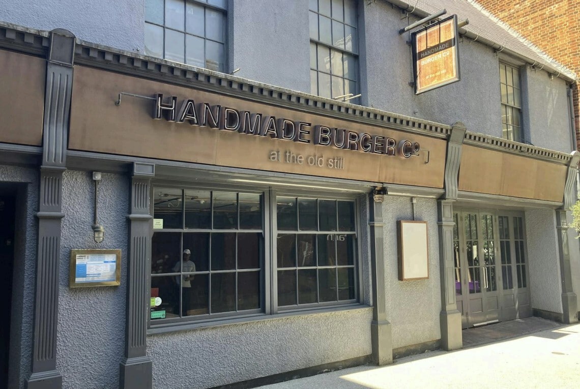 Bourges Blvd, Peterborough to rent Interior Photo- Image 1 of 3