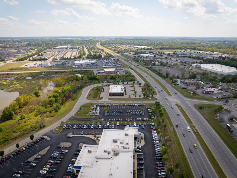 17535 Terry Lee Crossing, Noblesville, IN for sale - Aerial - Image 3 of 11