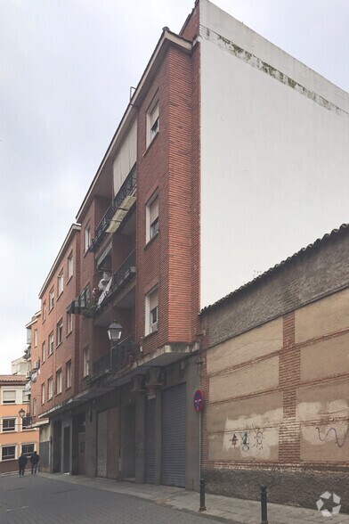 Calle Úbedas, 22, Talavera de la Reina, Toledo for sale - Primary Photo - Image 1 of 2