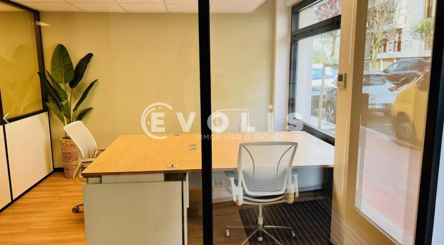 Office in Montrouge to rent Interior Photo- Image 1 of 5
