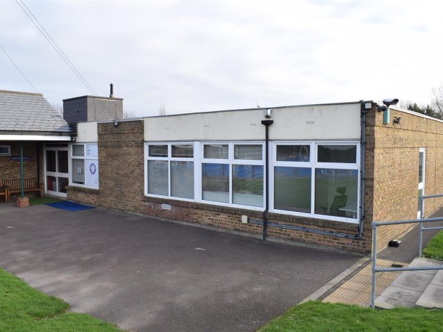 Luxborough Ln, Chigwell for sale Primary Photo- Image 1 of 1