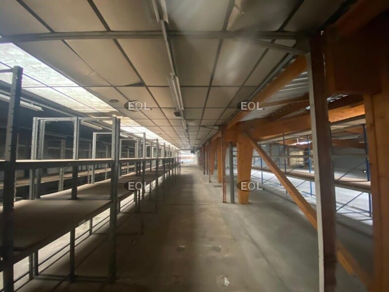 Industrial in Montlhéry for sale - Interior Photo - Image 3 of 6