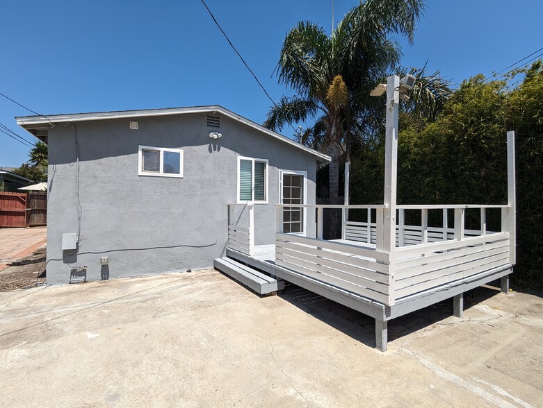 712-716 Vernon Ave, Venice, CA for sale - Primary Photo - Image 1 of 3