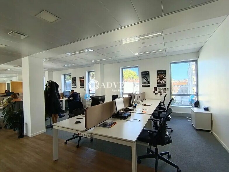 Office in Lille to rent - Building Photo - Image 3 of 11