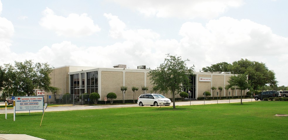 Industrial in Sugar Land, TX for sale - Primary Photo - Image 1 of 1