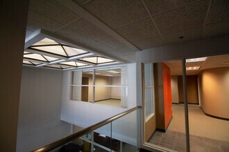 1135-317 S M St, Lincoln, NE to rent Interior Photo- Image 2 of 14