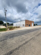 103 Quarry Rd, Rochelle, IL for rent Building Photo- Image 1 of 21