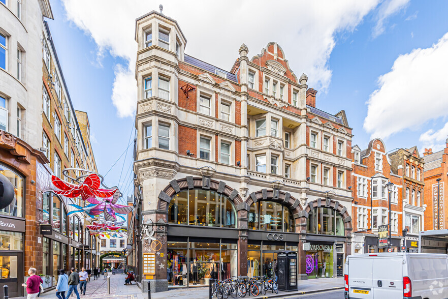 125 Long Acre, London for rent - Primary Photo - Image 1 of 4