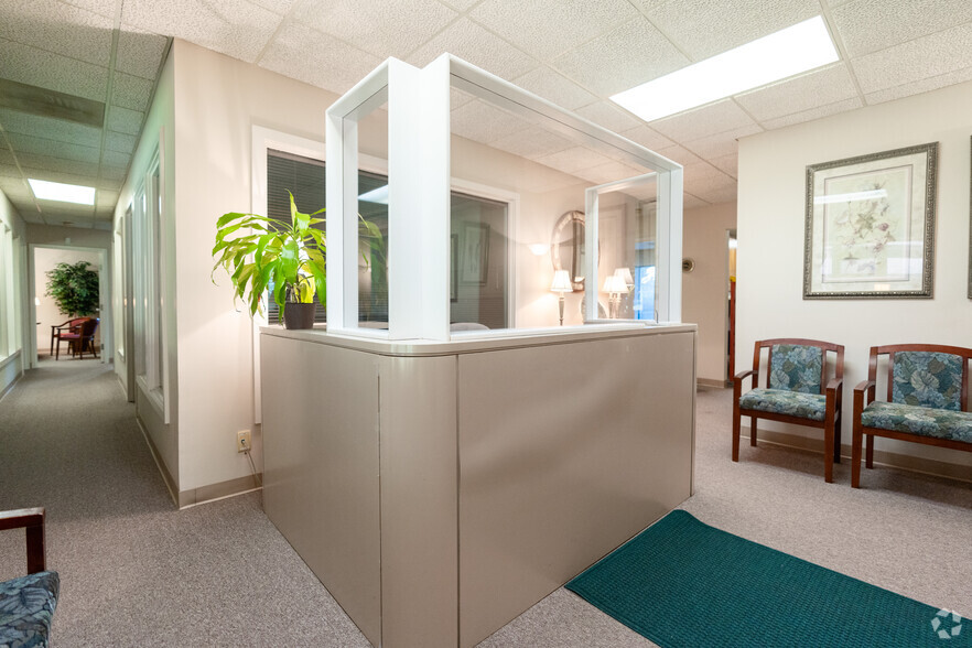 1911 Hillandale Rd, Durham, NC for rent - Lobby - Image 3 of 23