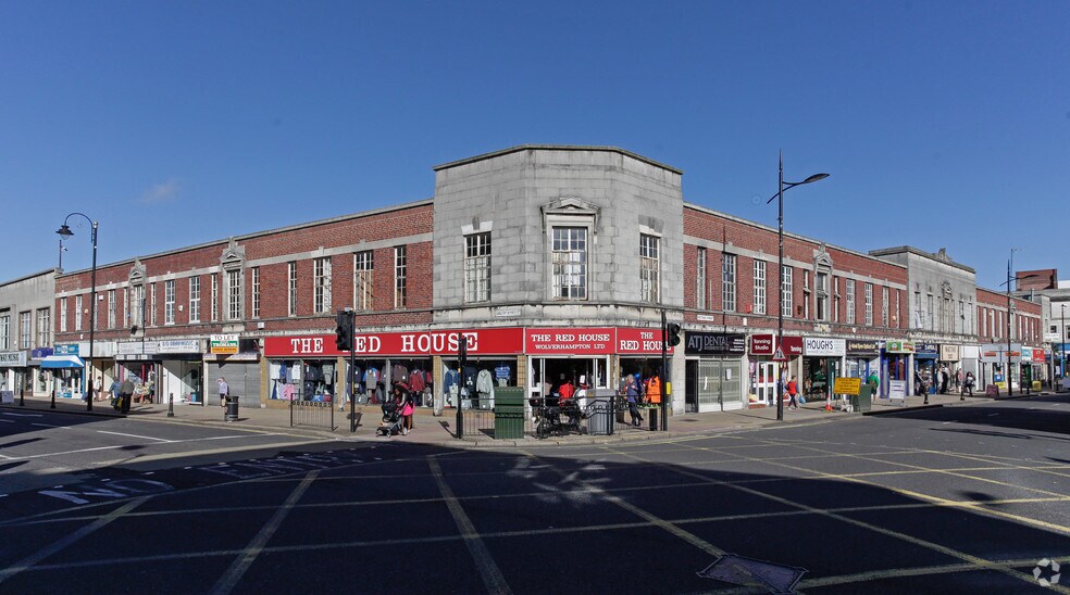 129 Salop St, Wolverhampton for rent - Building Photo - Image 2 of 3