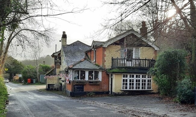 More details for Green Ln, Ellisfield - Retail for Sale